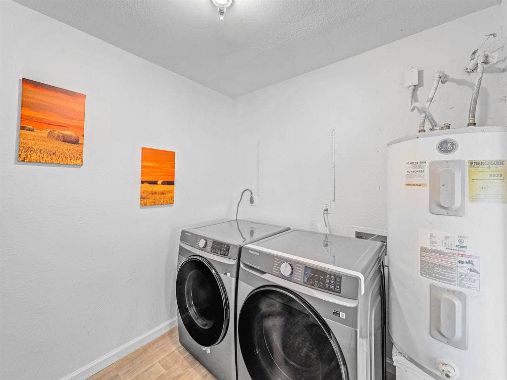 5 BR in Dallas