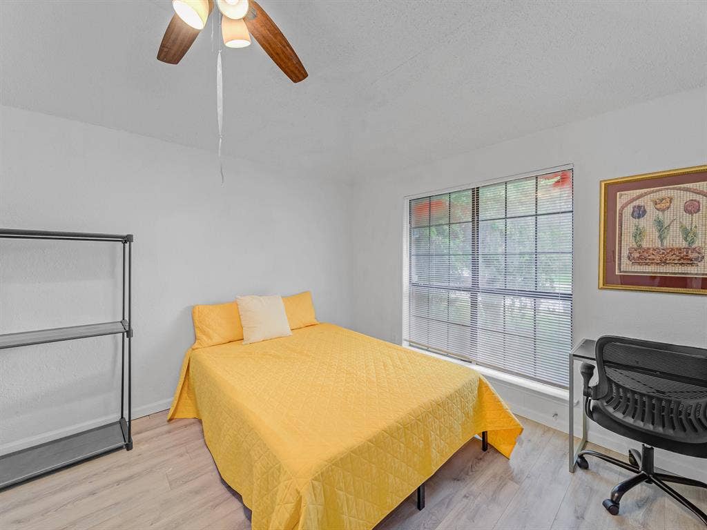 5 BR in Dallas