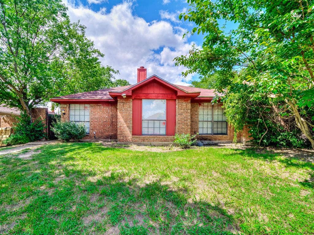 5 BR in Dallas