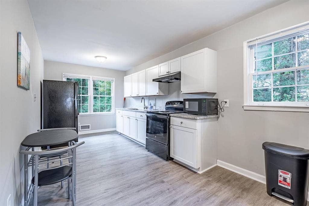 8 BR in Atlanta