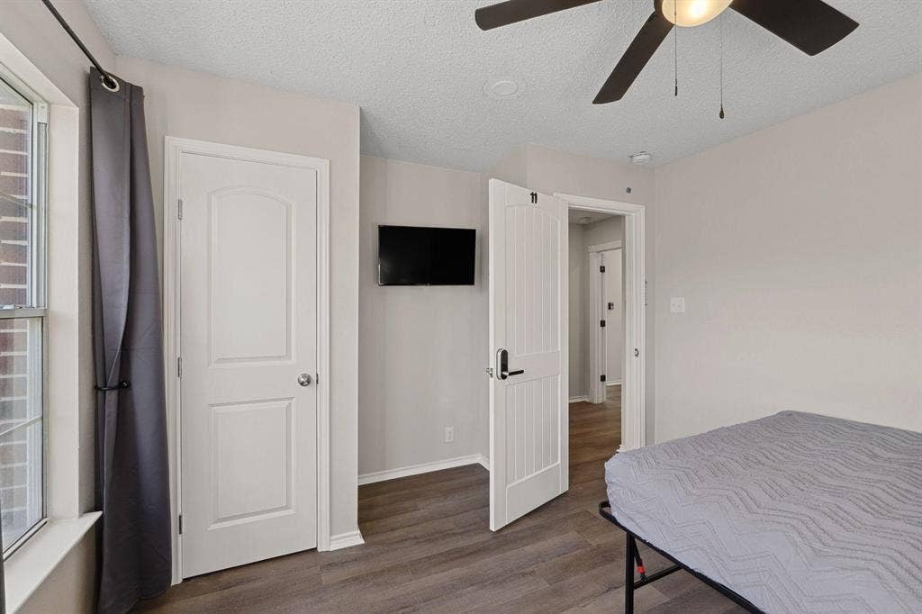 11 BR in Kyle