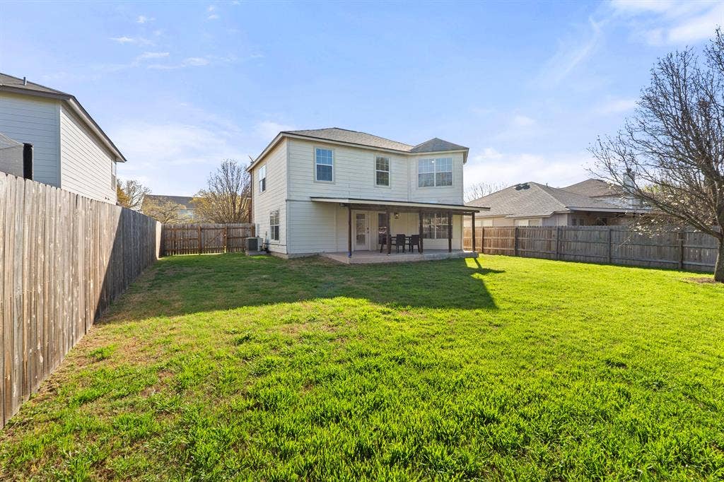11 BR in Kyle