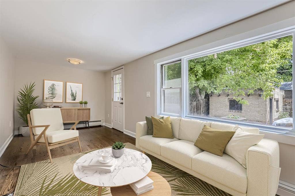 3 BR in Denver