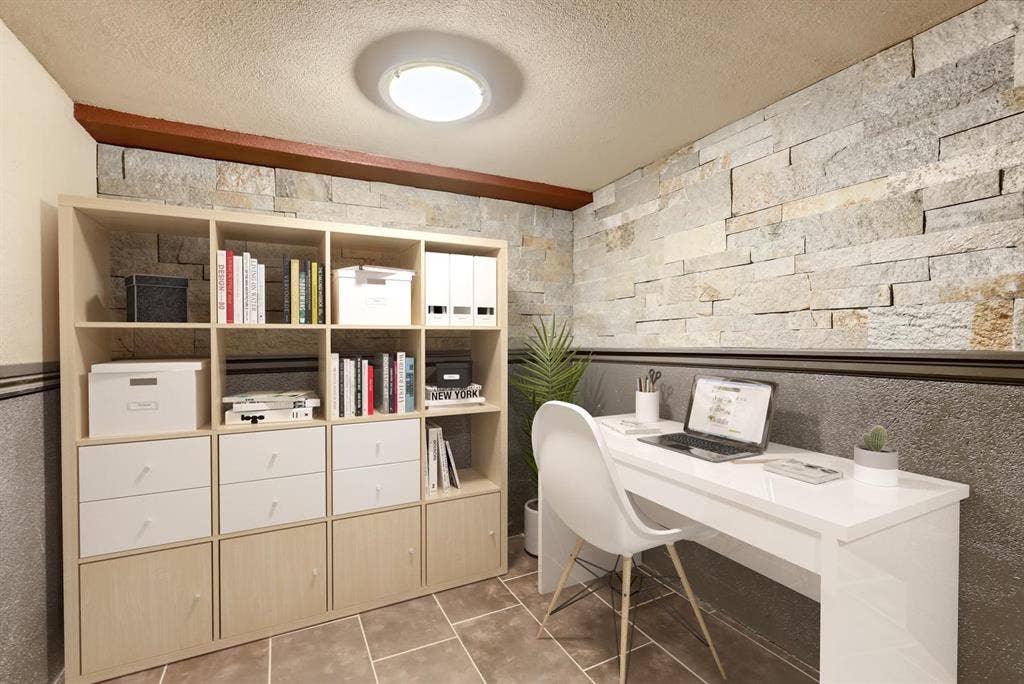 3 BR in Denver