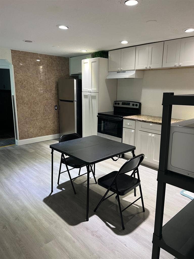 7 BR in Lakeland