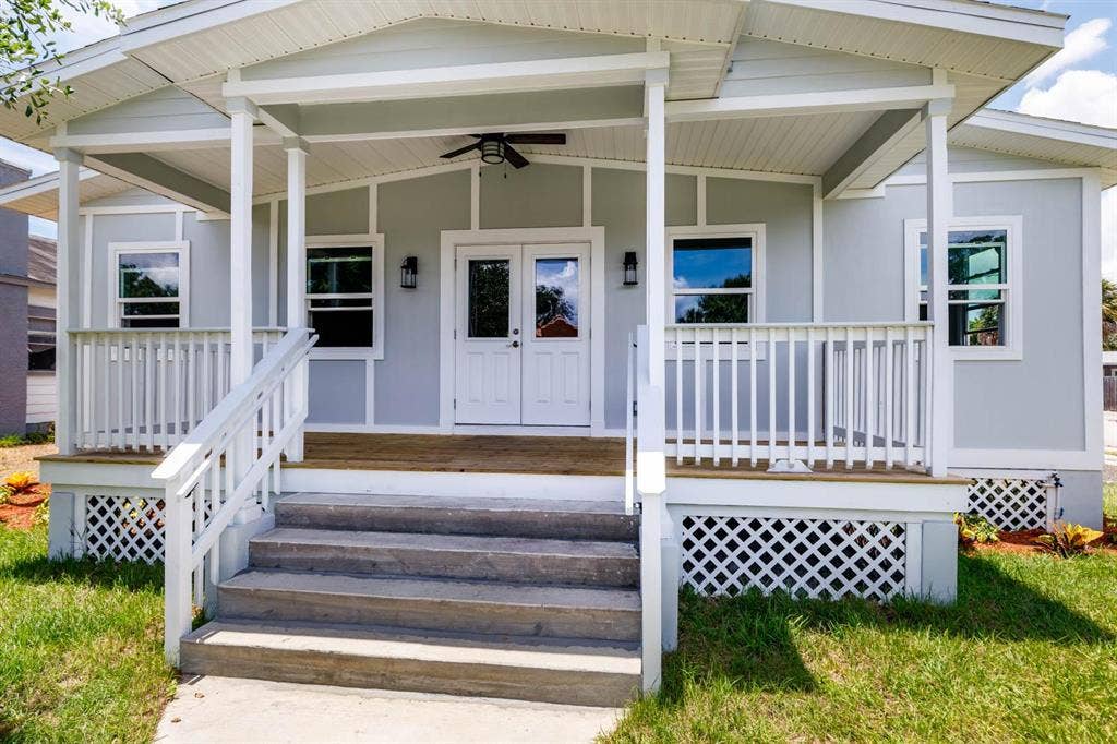 5 BR in St. Petersburg