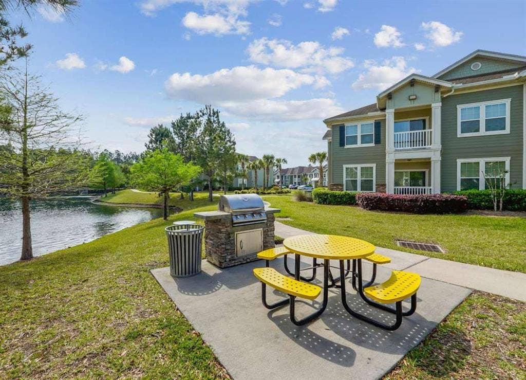 4 BR in Orange Park