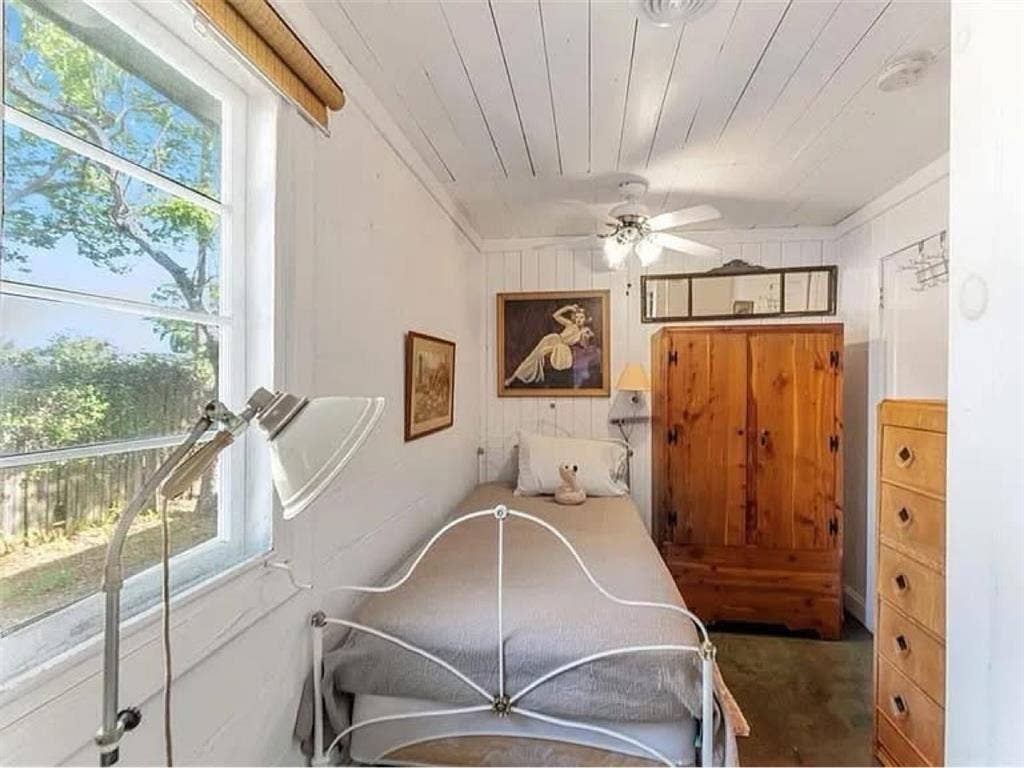 Private Furnished Room for Rent