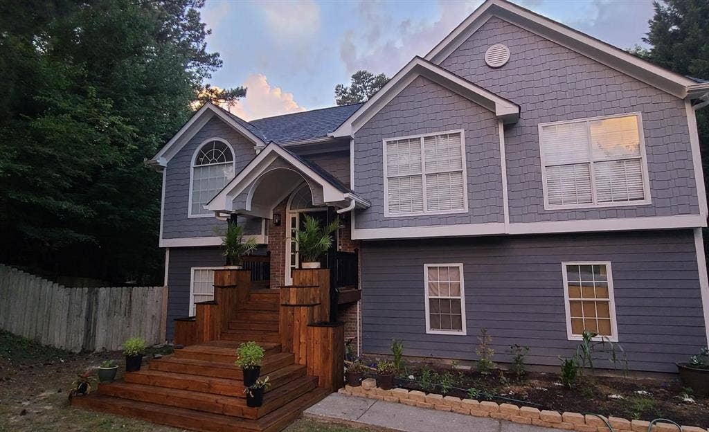 7 BR in Snellville