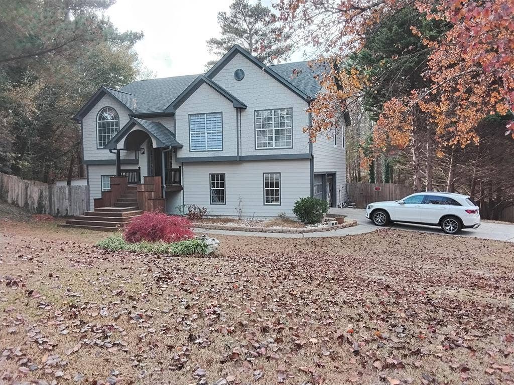 7 BR in Snellville