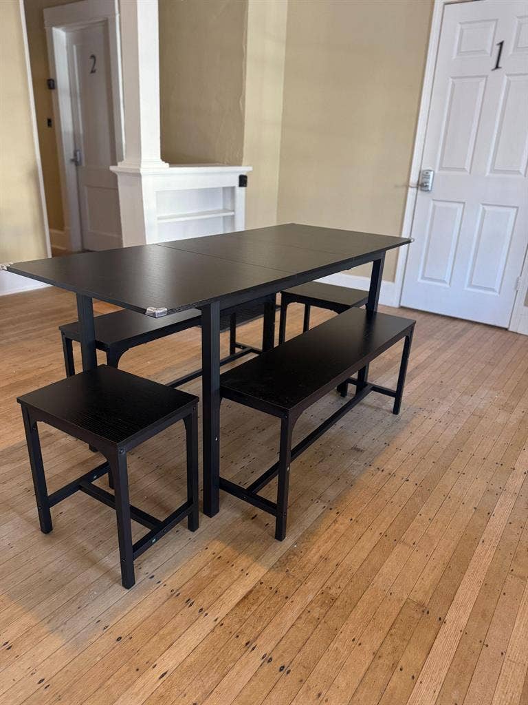 6 BR in Indianapolis