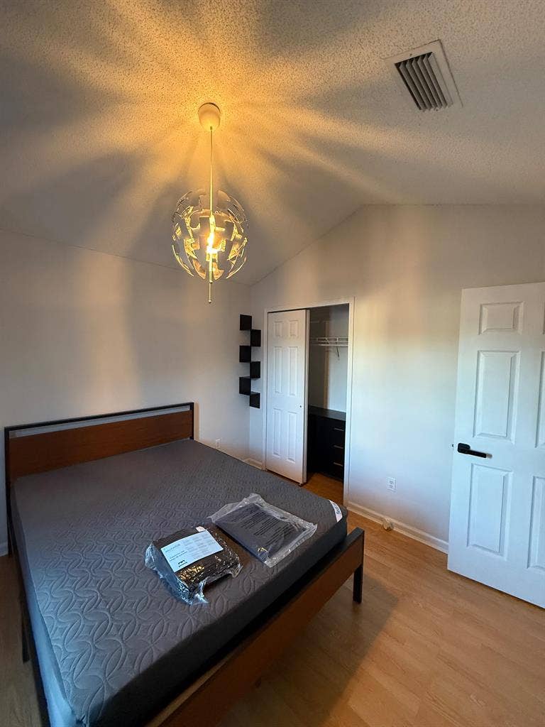 2 BR in Jacksonville