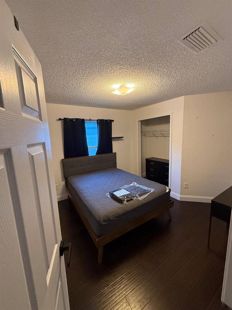 2 BR in Jacksonville