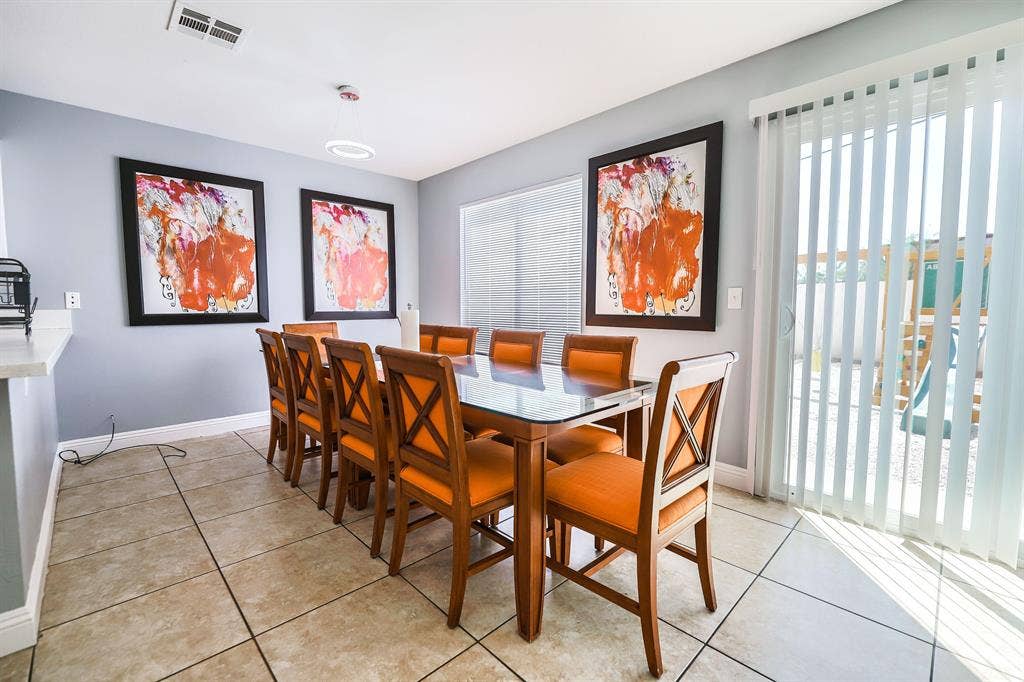 5 BR in Las Vegas