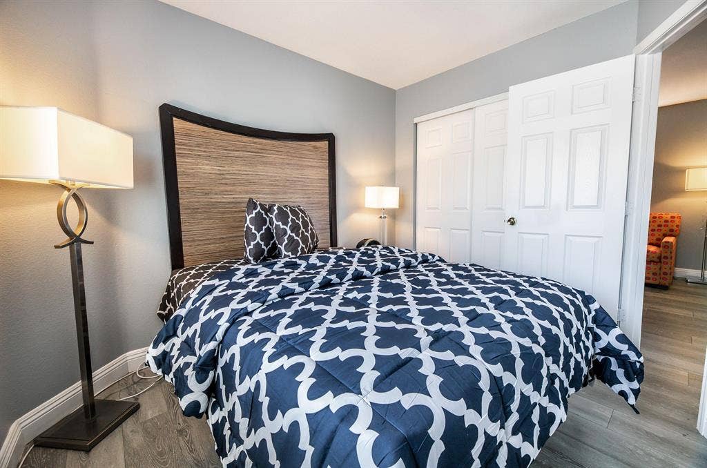 5 BR in Las Vegas