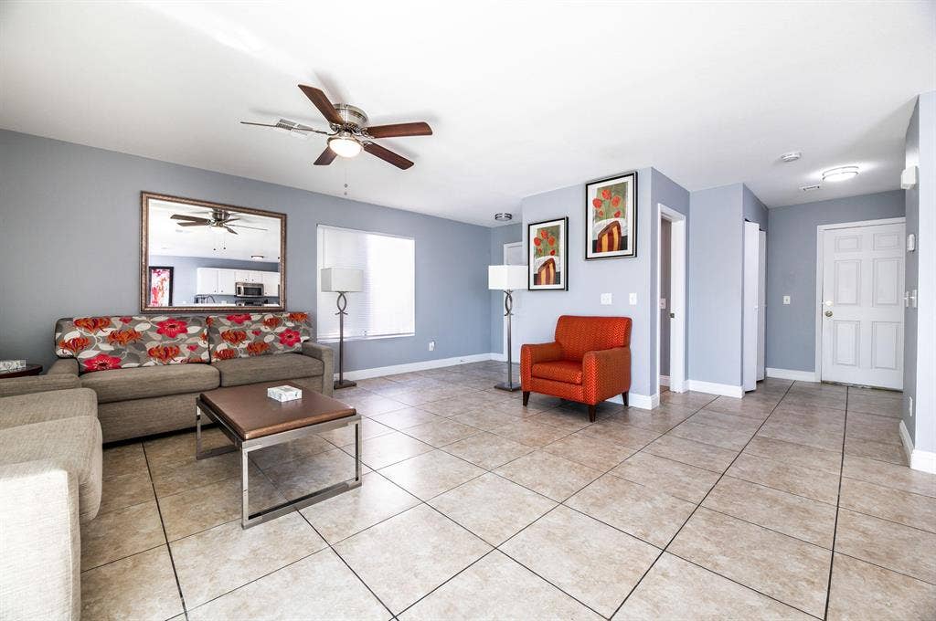 5 BR in Las Vegas