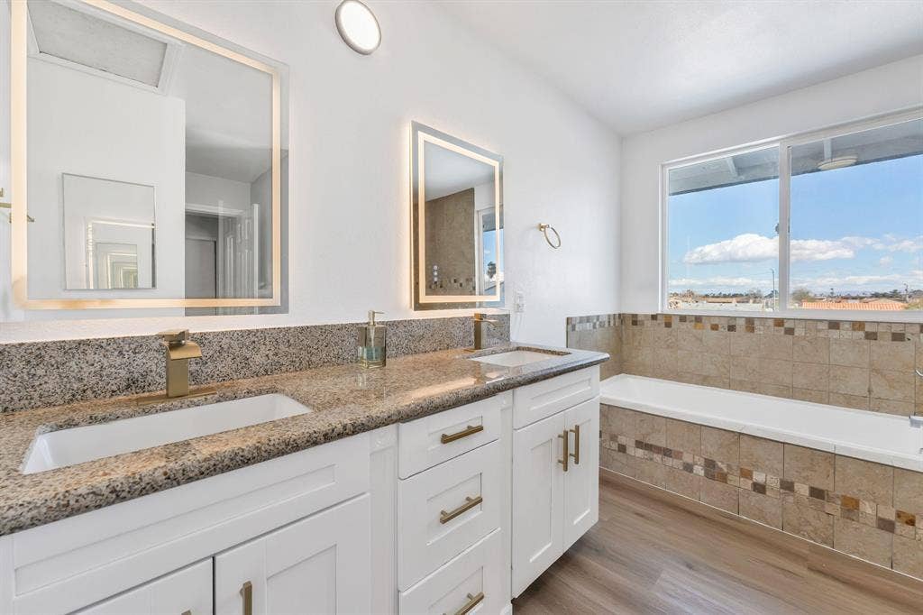 3 BR in Las Vegas
