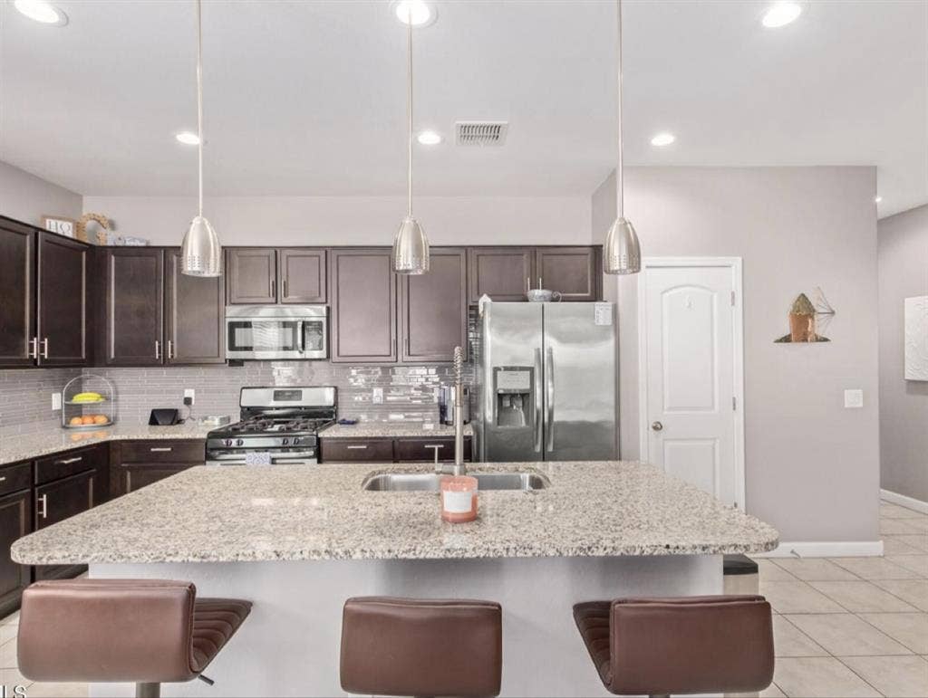 Room Available Starting May 1st!