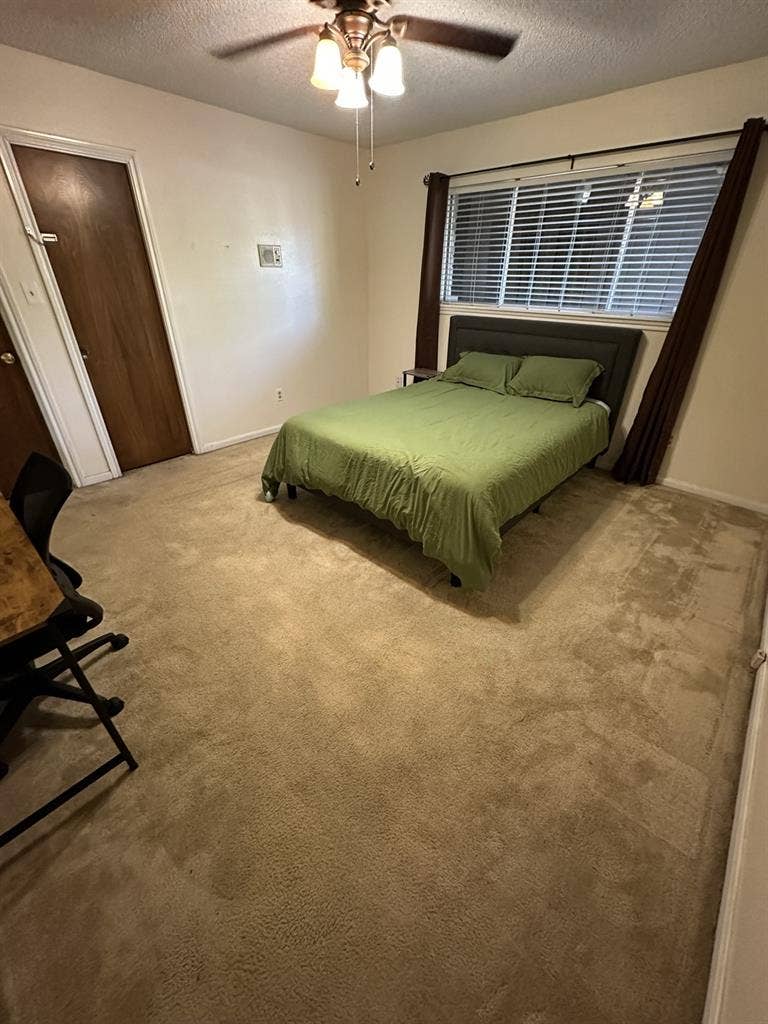 Room for rent