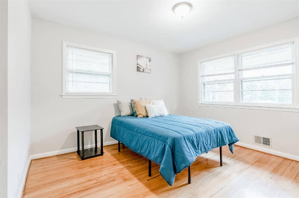 7 BR in Decatur