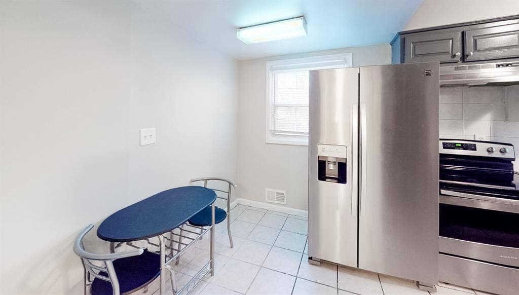 9 BR in Stone Mountain