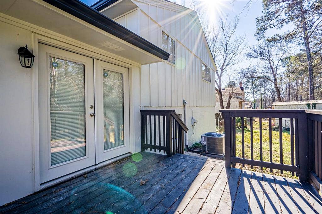 8 BR in Riverdale
