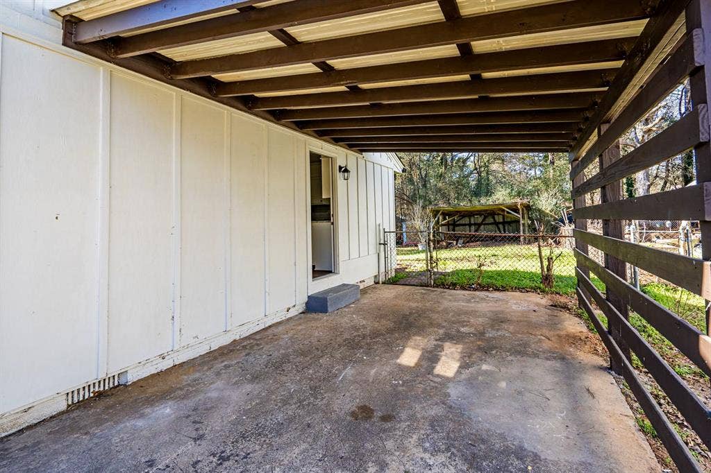 8 BR in Riverdale
