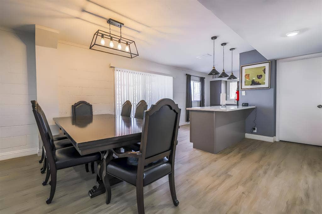 7 BR in Las Vegas