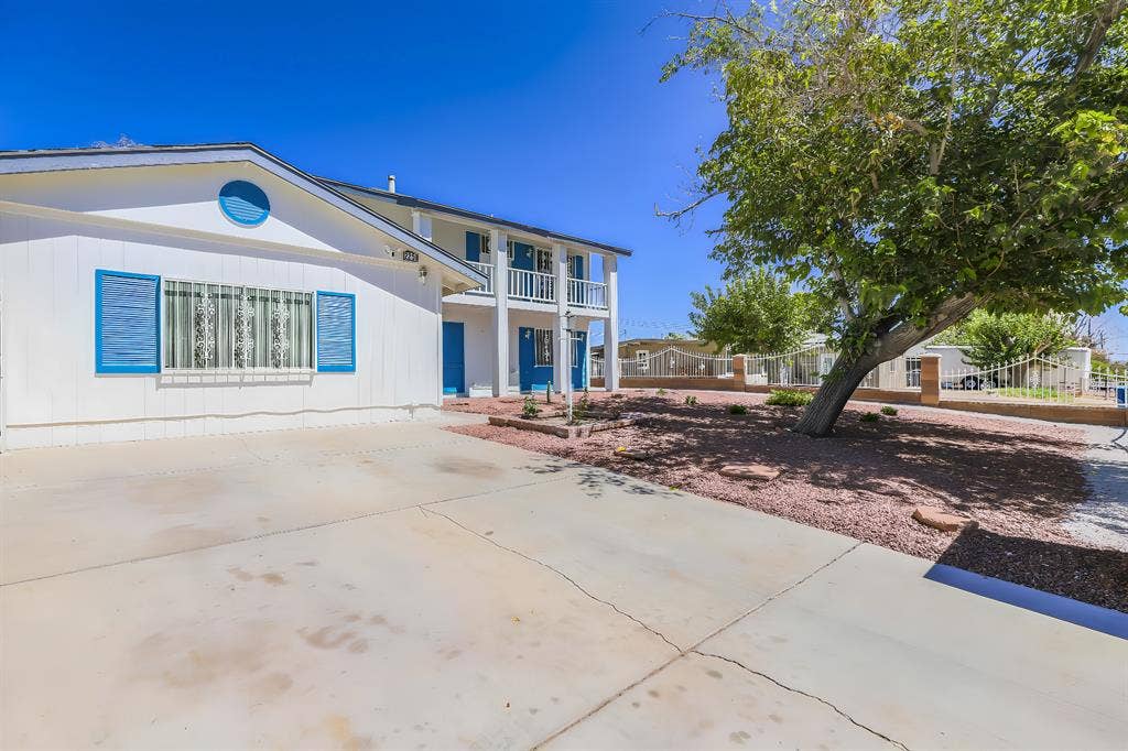 7 BR in Las Vegas