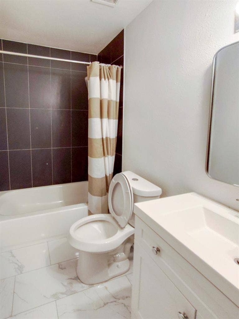 4 BR in Atlanta