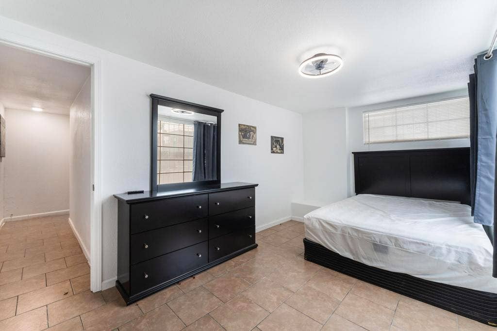 6 BR in North Las Vegas