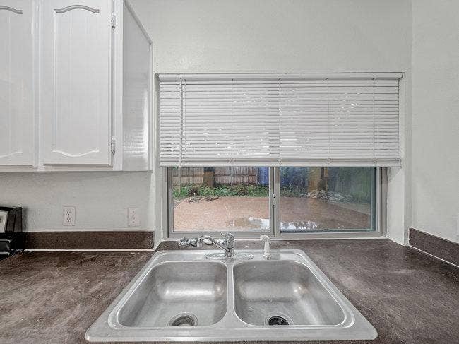 7 BR in Arlington