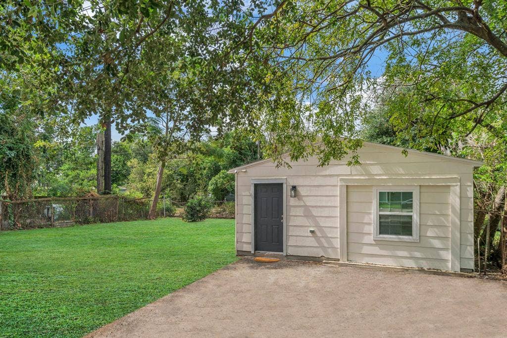 9 BR in Texas City