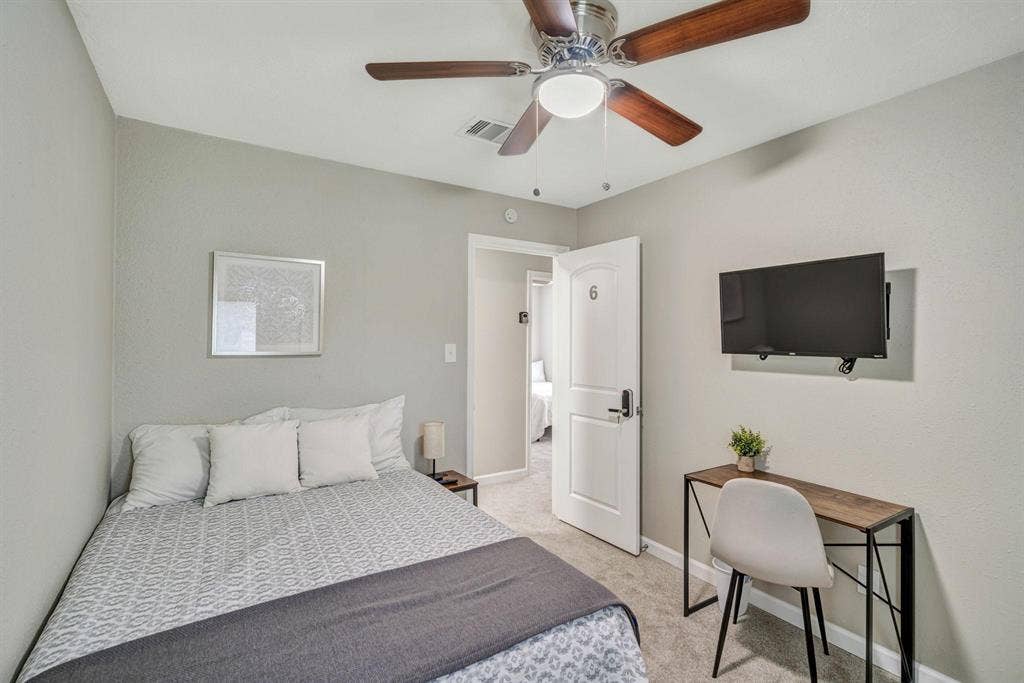 9 BR in Texas City