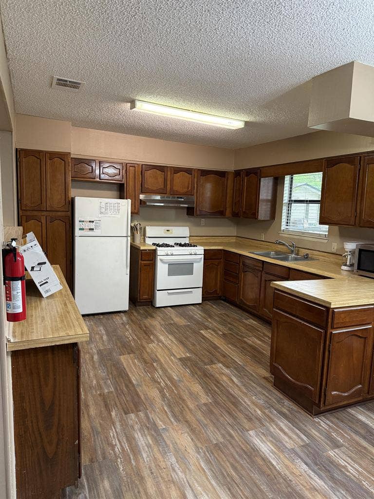 4 BR in San Marcos