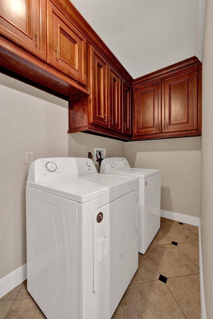 6 BR in Houston