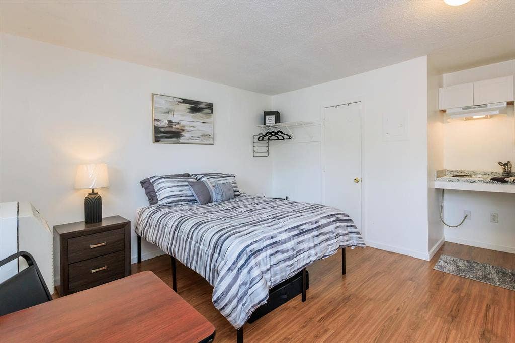 1 BR in Marietta