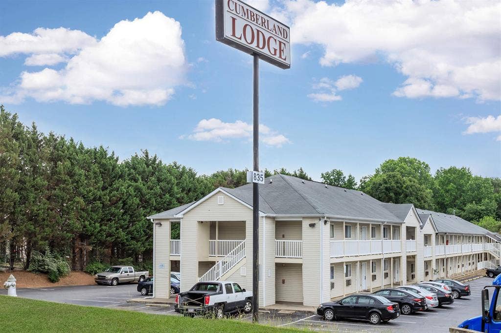 1 BR in Marietta