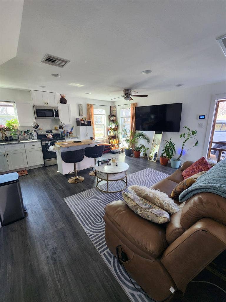 1 BR in Houston