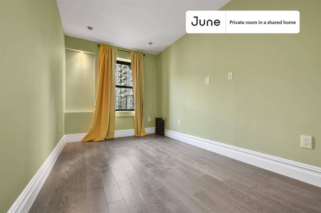 3 BR in New York City
