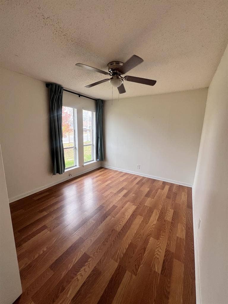 Room for rent - South Austin