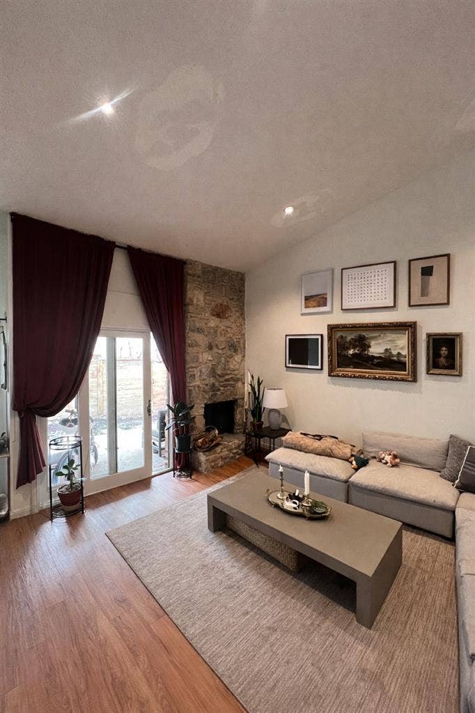 Room for rent - South Austin