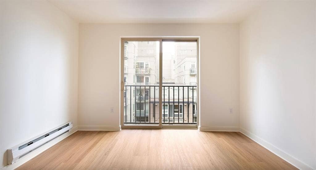 Sublease 1B1B Belltown with Copay