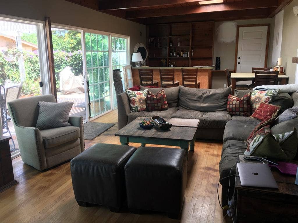 Large furnished Room in a House