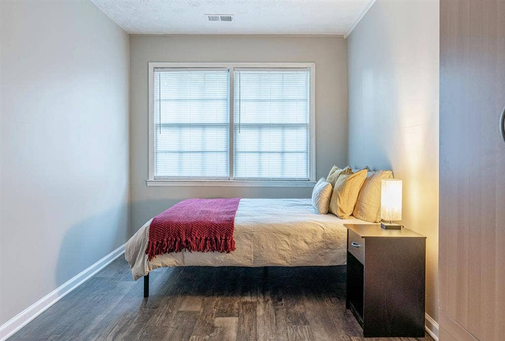 6 BR in Decatur