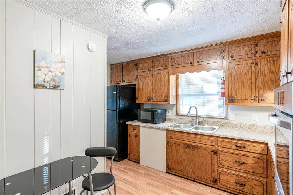 6 BR in Decatur