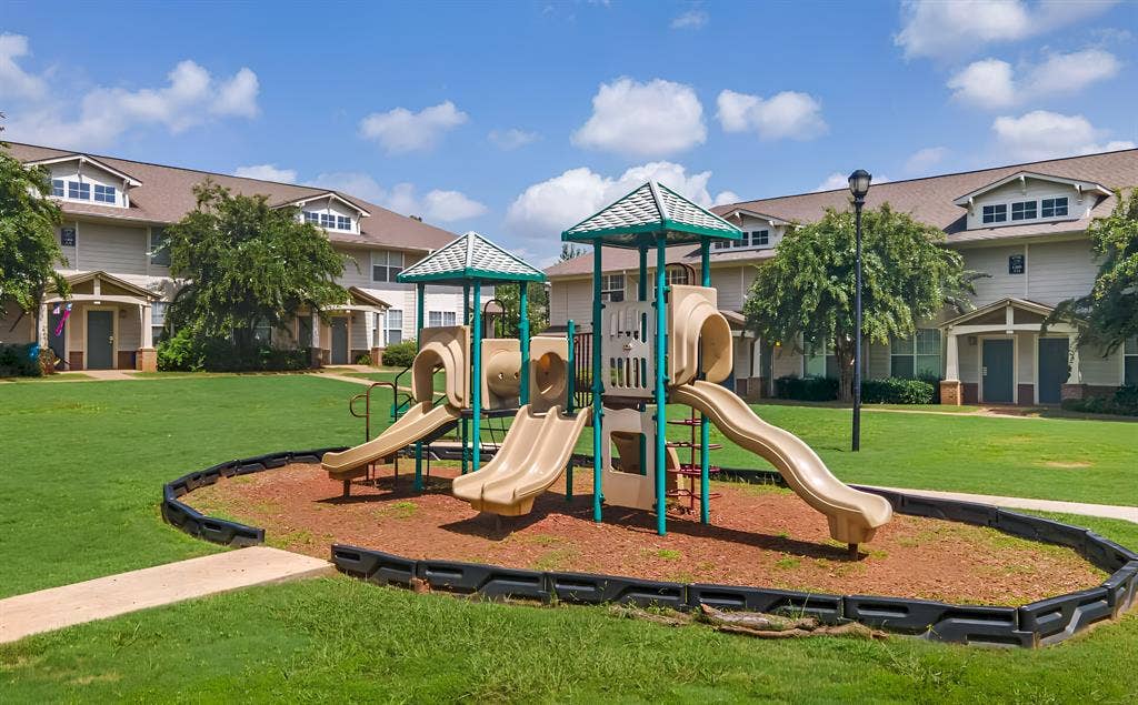 4 BR in Atlanta