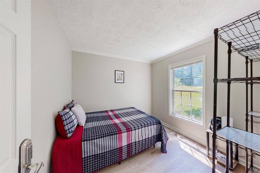 7 BR in Ellenwood