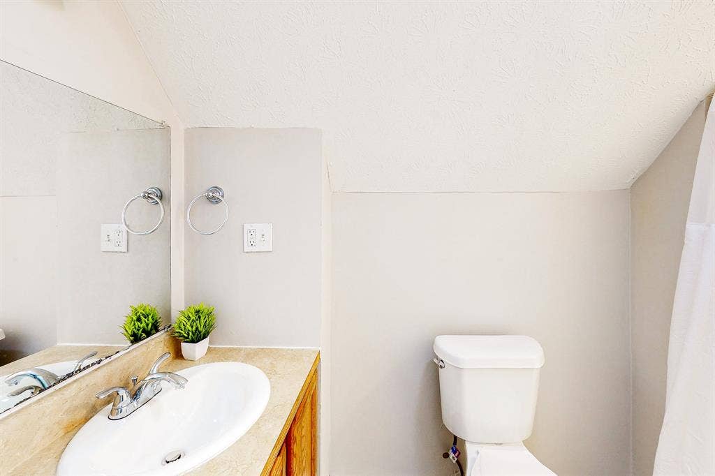 7 BR in Ellenwood