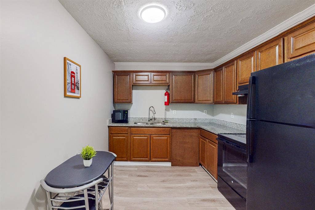 7 BR in Ellenwood